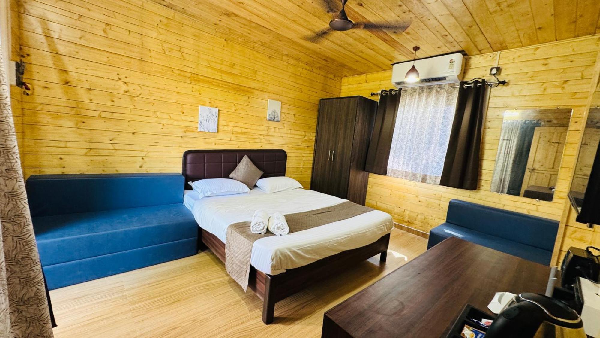 Coastal Bay Inn Alībāg Eksteriør billede